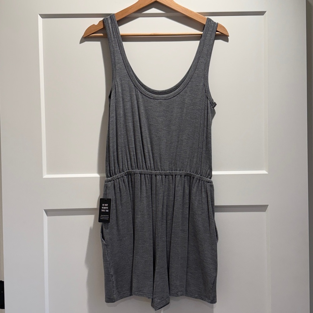 Express Scoop Neck Sleeveless Tie Waist Romper in Size XS | New With Tags - Picture 7 of 11